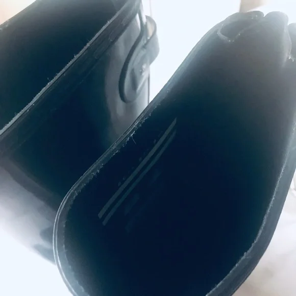 Hunter Black Women's Rain Boots - Picture 7 of 11